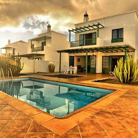 Casas Nohara, Playa Blanca Villa Yaiza  Exteriör bild