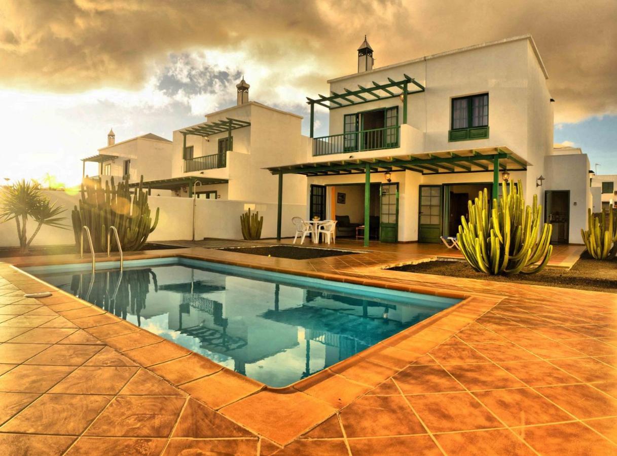 Casas Nohara, Playa Blanca Villa Yaiza  Exteriör bild